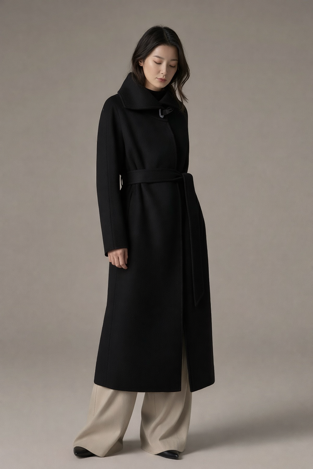 Manteau Yūn Long Ceinturé en laine et cachemire — noir